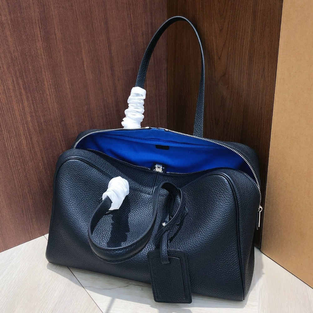 Bolso de Mano de Cuero Vacuno  - Travel Accessories Luxury reseña y precio